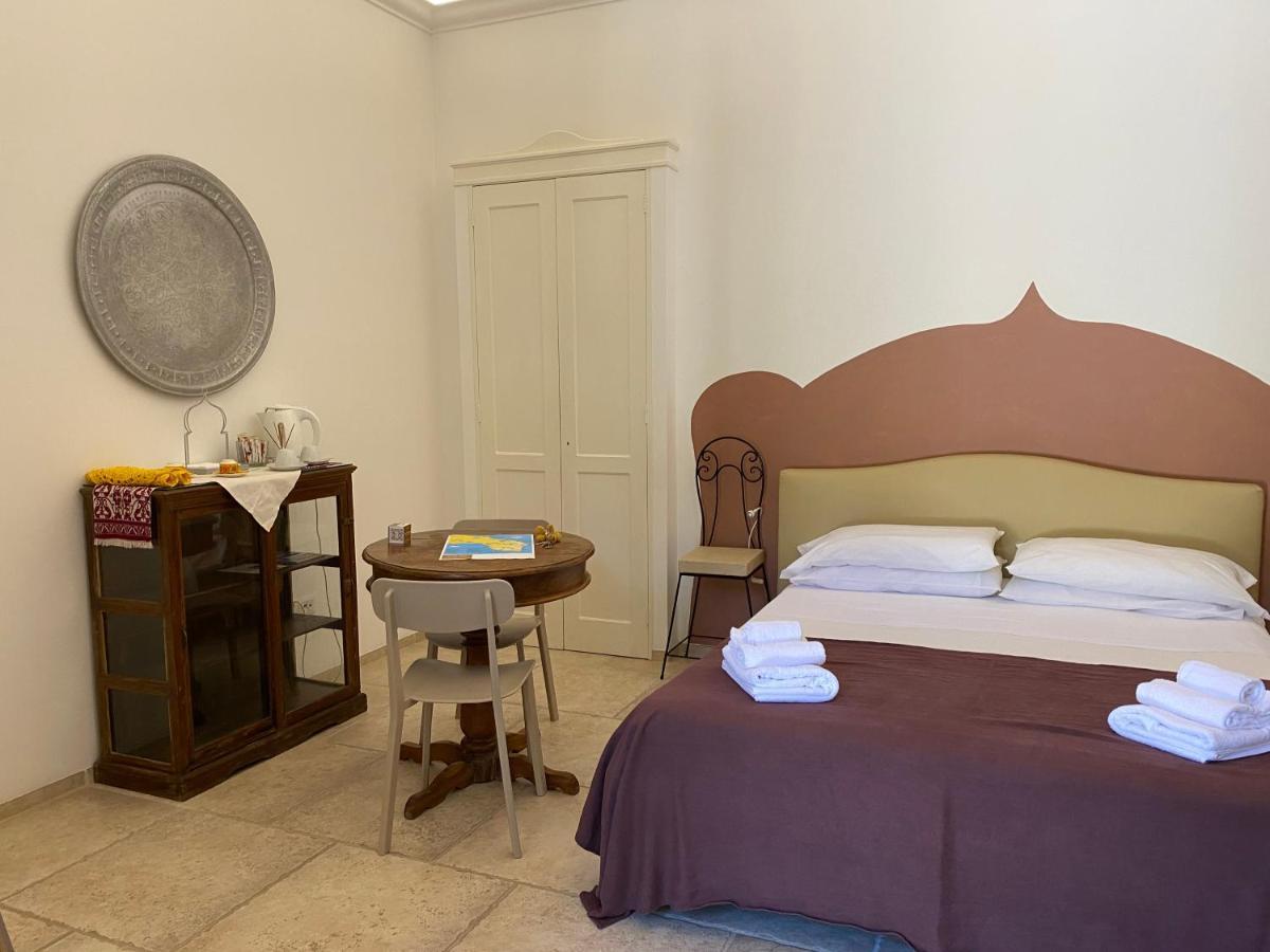 Suite Nina Lecce Bagian luar foto