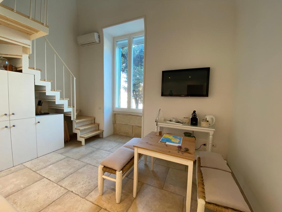 Suite Nina Lecce Bagian luar foto