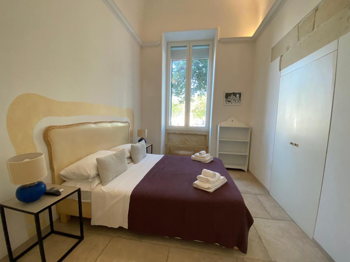 Suite Nina Lecce Bagian luar foto