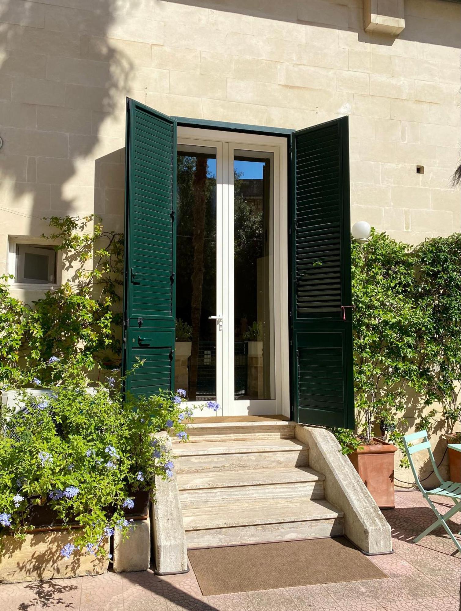 Suite Nina Lecce Bagian luar foto