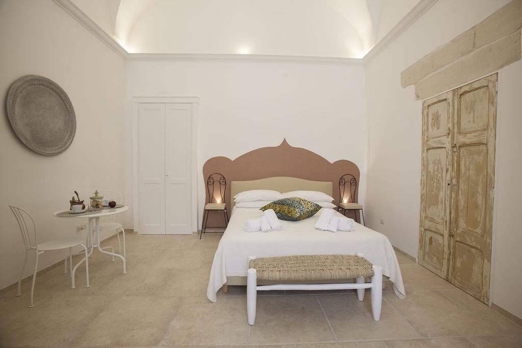 Suite Nina Lecce Bagian luar foto