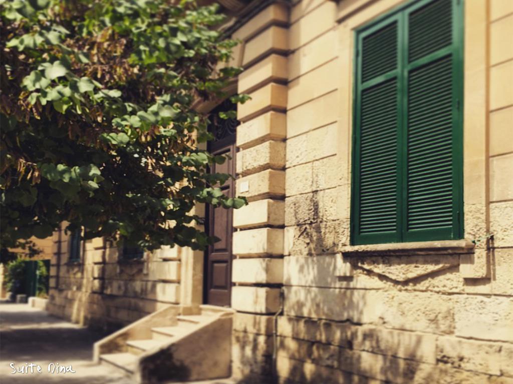 Suite Nina Lecce Bagian luar foto