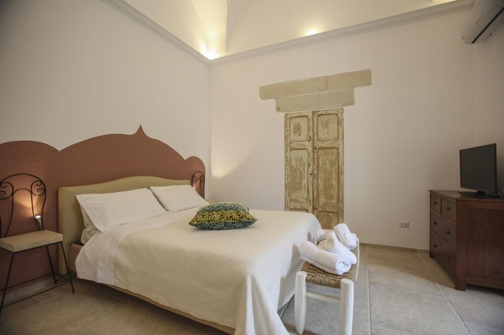 Suite Nina Lecce Bagian luar foto